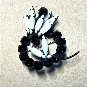 Vintage Japanned Black Chaton and White Milk Glass Brooch